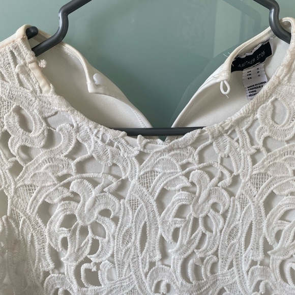 White embroidered midi dress - Picture 2 of 2
